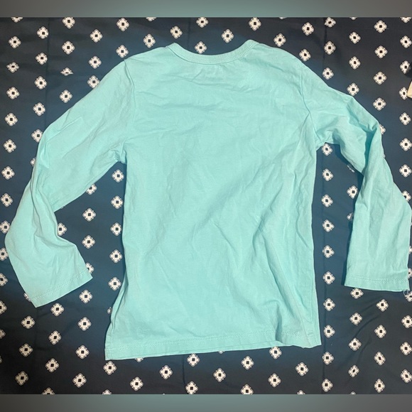 🔥2/$10 The Childrens Place Teal Blue with Dinosaurs Long sleeve Tee- size 4t - Picture 2 of 5